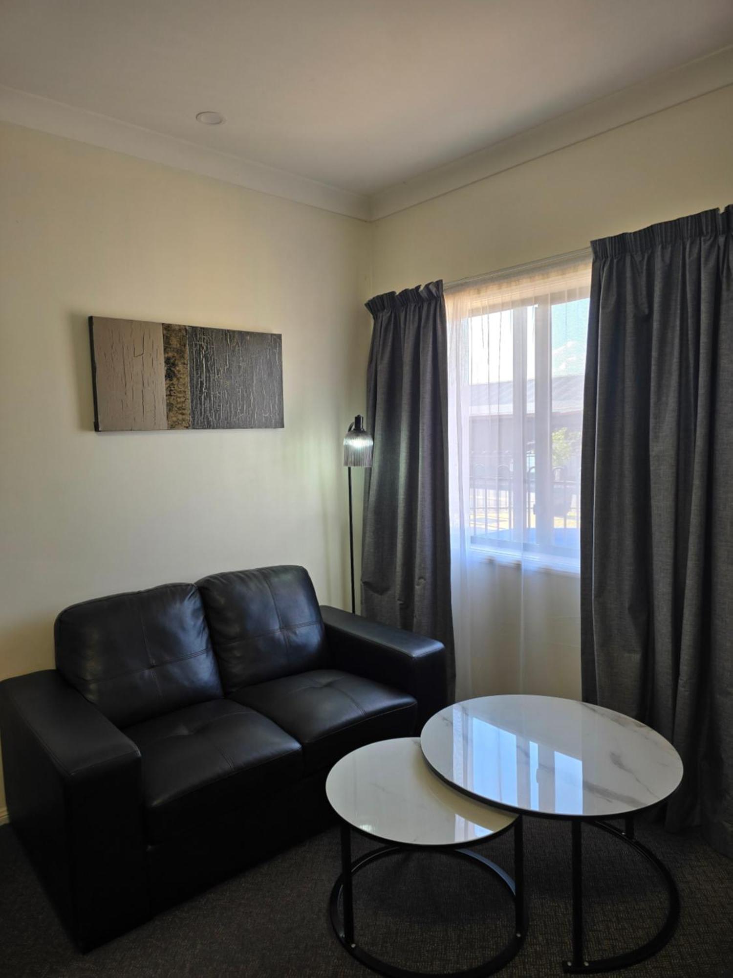 Ascot Lodge Motor Inn 킹가로이 외부 사진